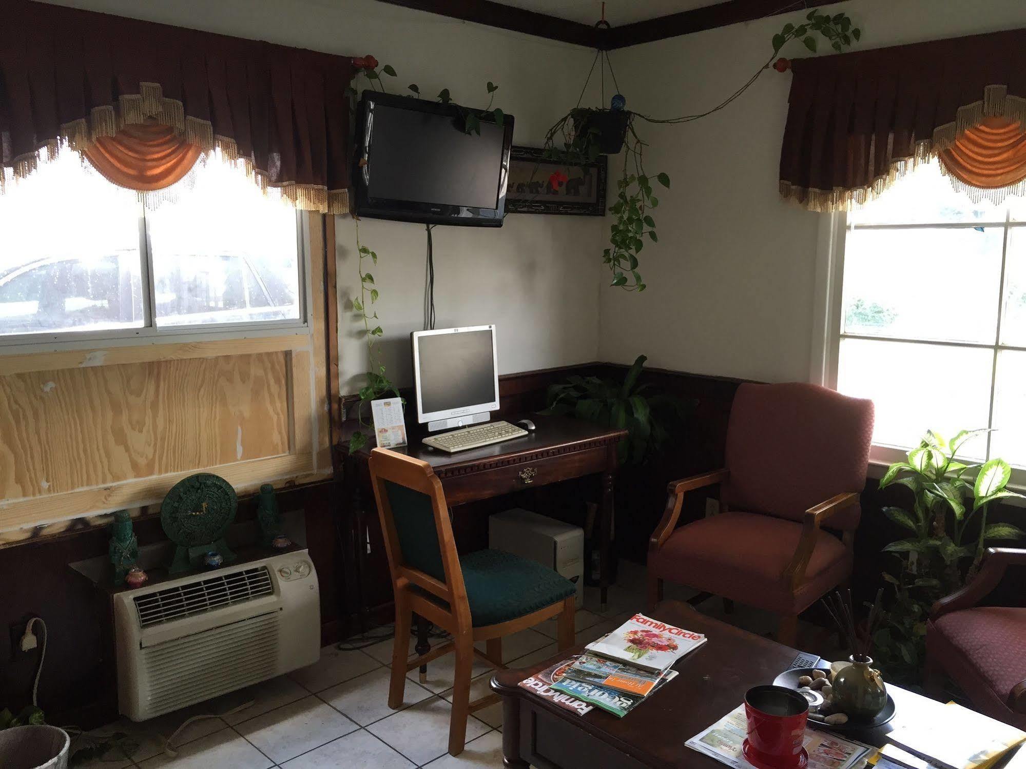 Scottish Inn And Suites Perry Extérieur photo
