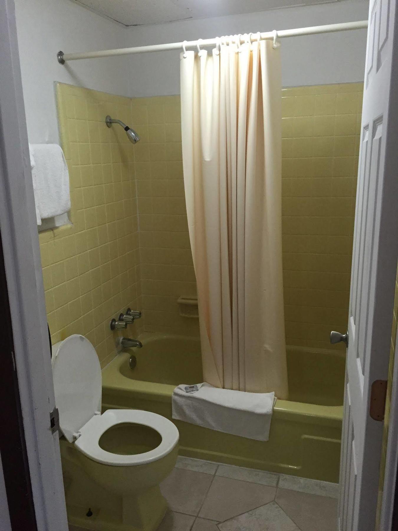 Scottish Inn And Suites Perry Extérieur photo