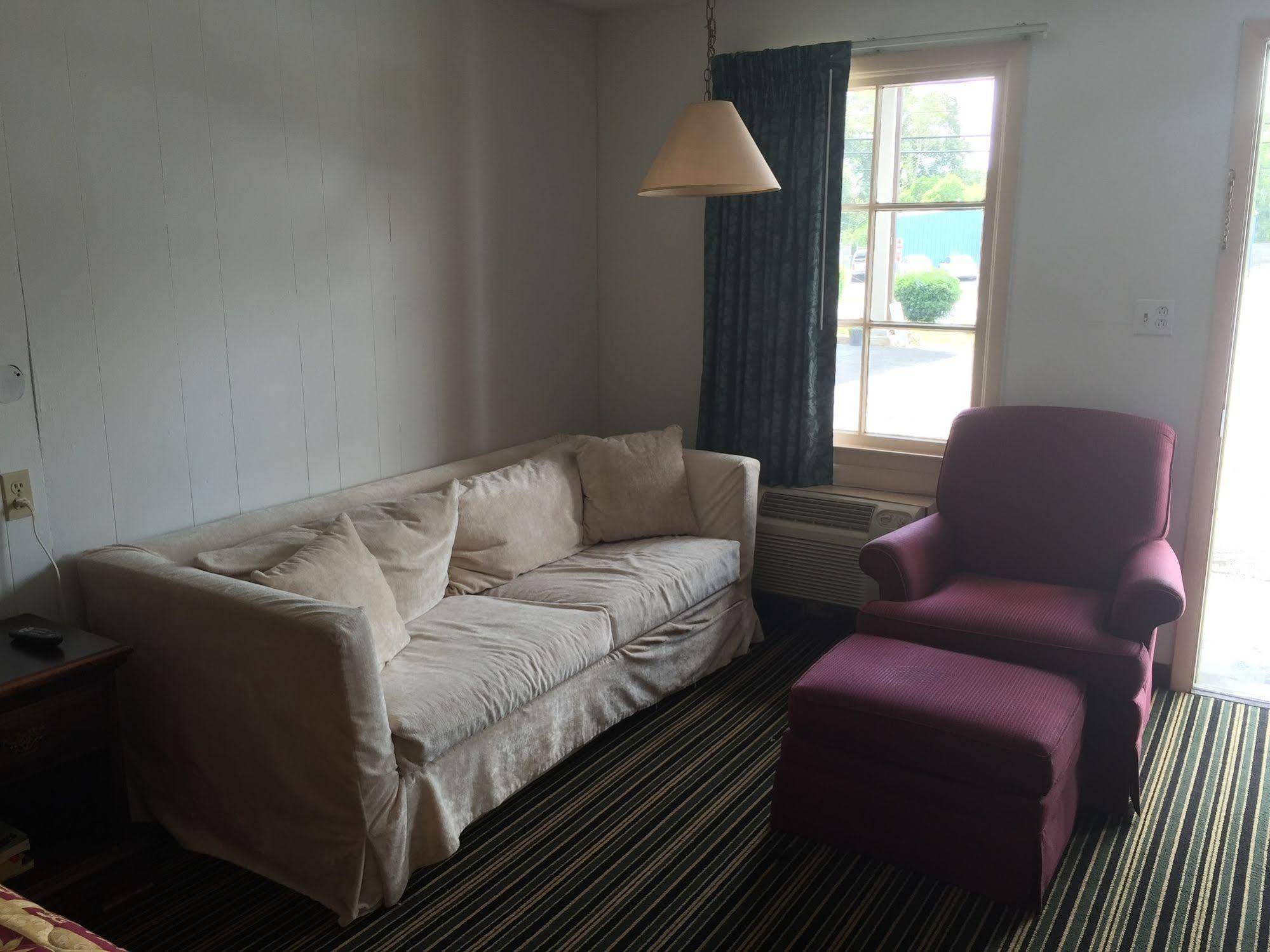 Scottish Inn And Suites Perry Extérieur photo