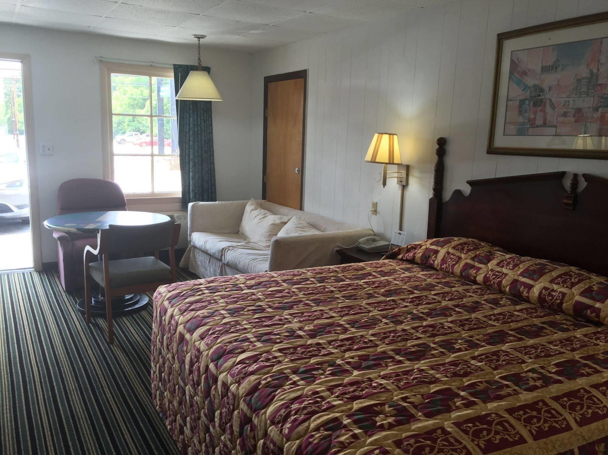 Scottish Inn And Suites Perry Extérieur photo