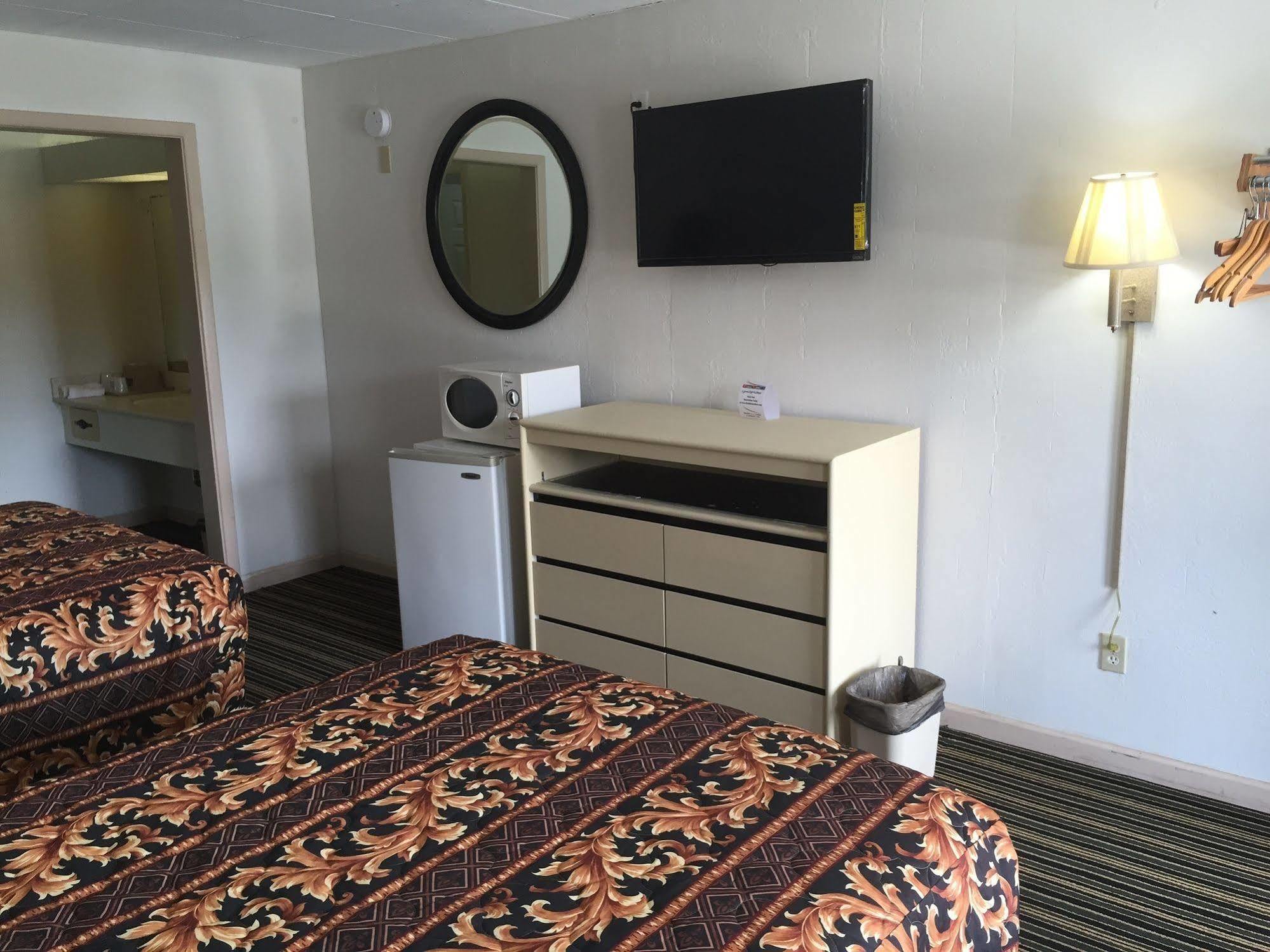 Scottish Inn And Suites Perry Extérieur photo