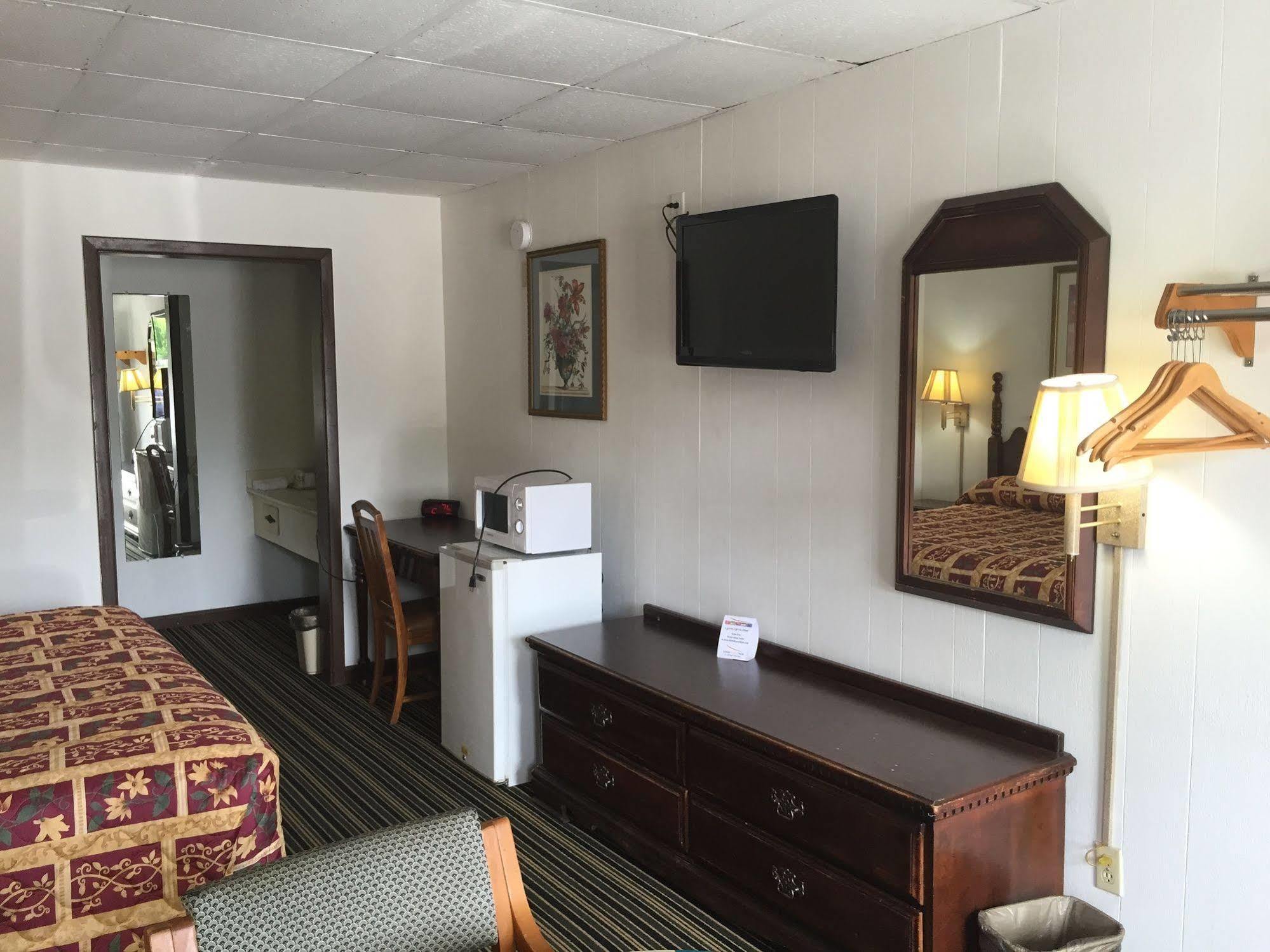 Scottish Inn And Suites Perry Extérieur photo